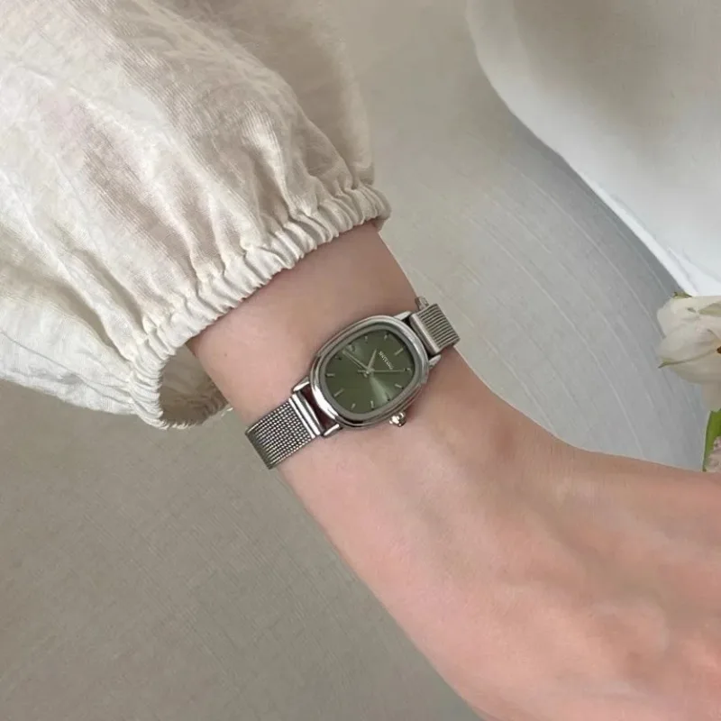 Luxury Watch For Girls - 小さなオーバルダイヤルグリーン腕時計シンプルなステンレス鋼レディース腕時計ブランドの女性の高級ギフトクォーツ時計ドロップシッピング