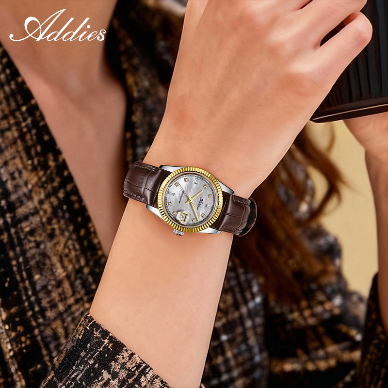 アディーズ 585 クォーツ女性用腕時計 28 ミリメートル - Luxury Watch & Jewellery Recensioni のレビューと価格