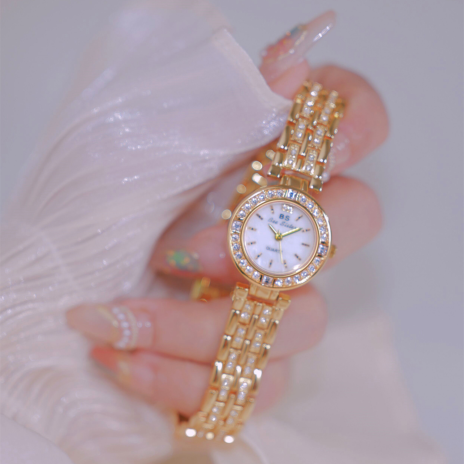 女性のためのラインストーン付きの高級時計,緑の宝石,クォーツ - Luxury Watch Korea のレビューと価格