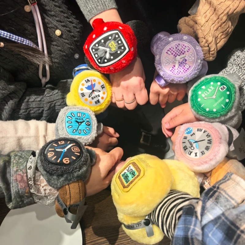 【在庫あり】本物のポップサンデーリラックスプラッシュウォッチ - Luxury Watch Gift Box のレビューと価格