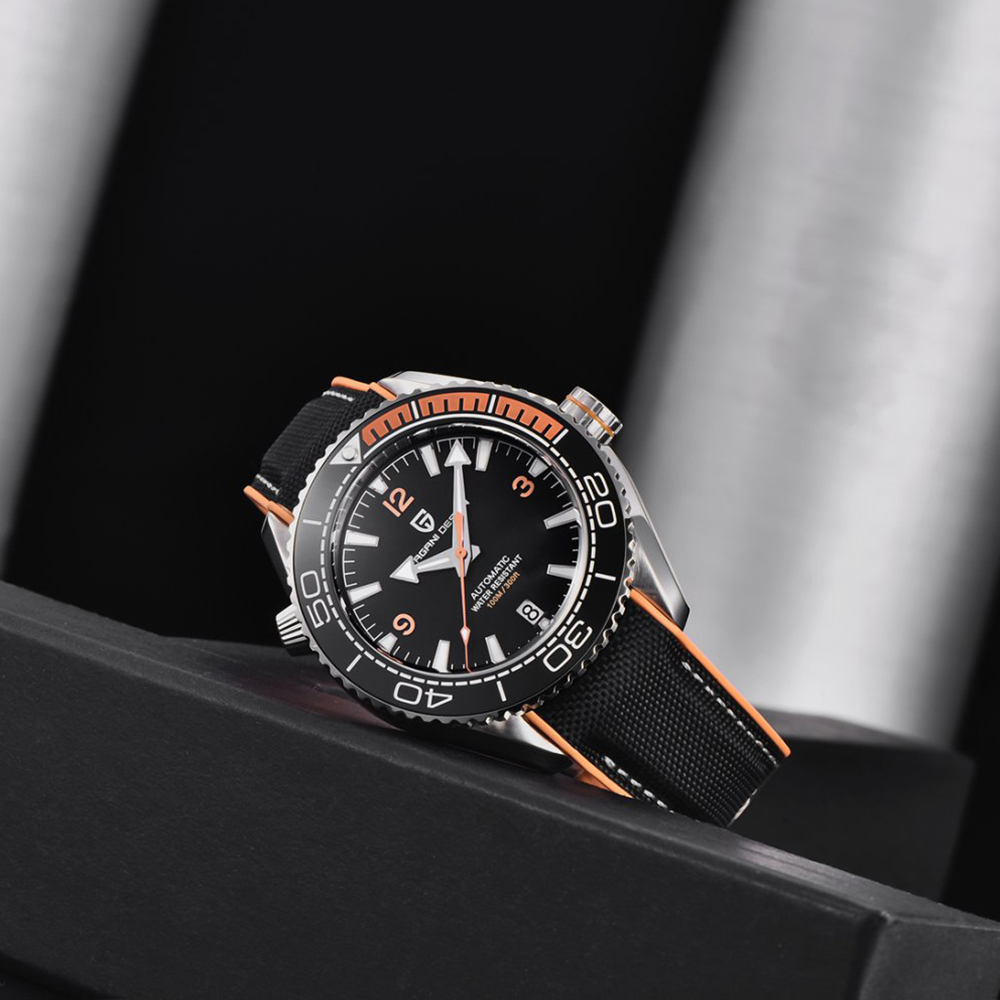 パガーニデザイン ダイビングウォッチ 100M防水 自動機械 - Luxury Watch Omega のレビューと価格