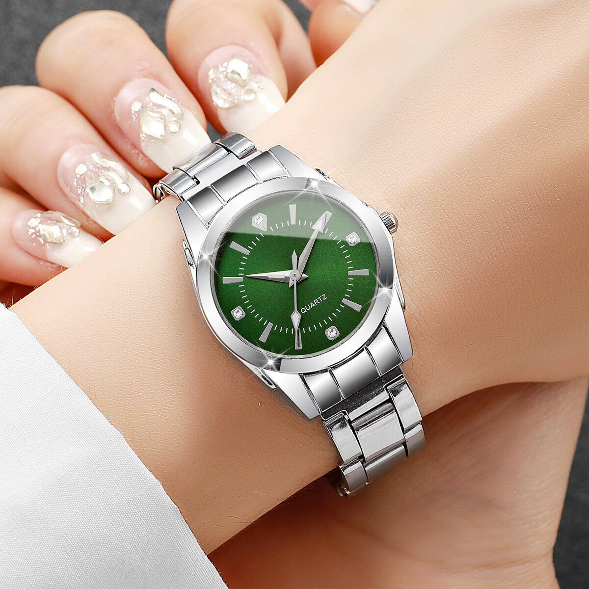 高級ラインストーンの女性の腕時計カジュアルクォーツ腕時計レデ - Luxury Watch Gift Box のレビューと価格