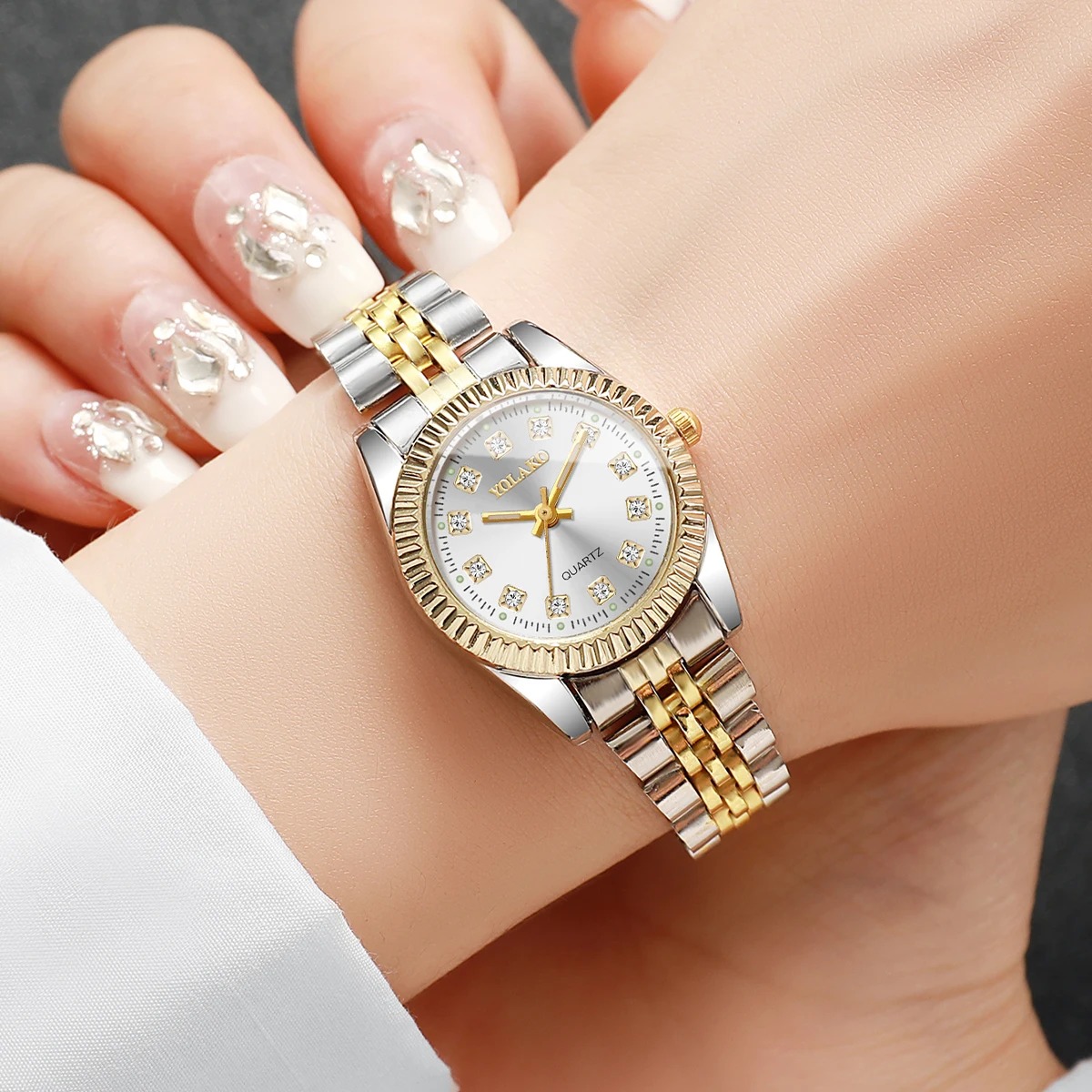 ファッションラインストーン女性用クォーツ時計高級ステンレスス - Luxury Watch Gift Box のレビューと価格