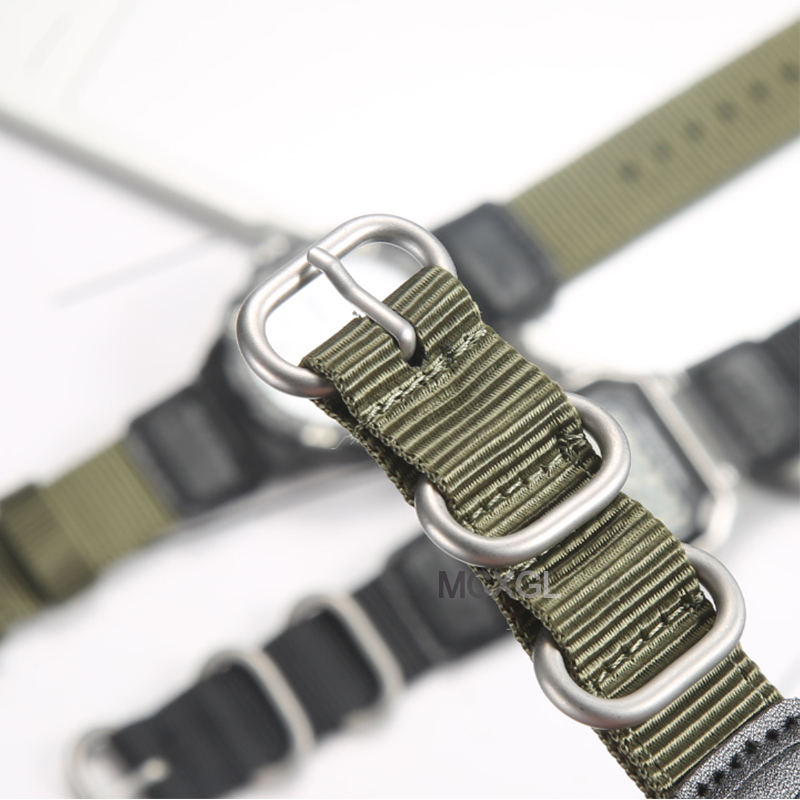 18 ミリメートルナイロン時計ストラップカシオ W800H  - Luxury Watch Casio のレビューと価格