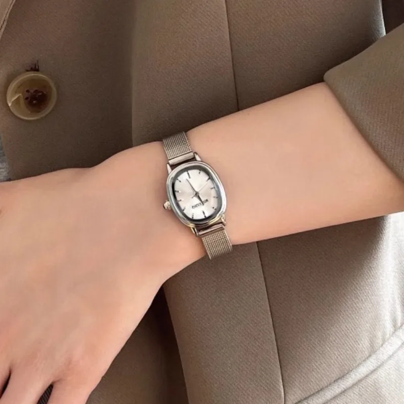 小さなオーバルダイヤルグリーン腕時計シンプルなステンレス鋼レ - Luxury Watch For Girls のレビューと価格